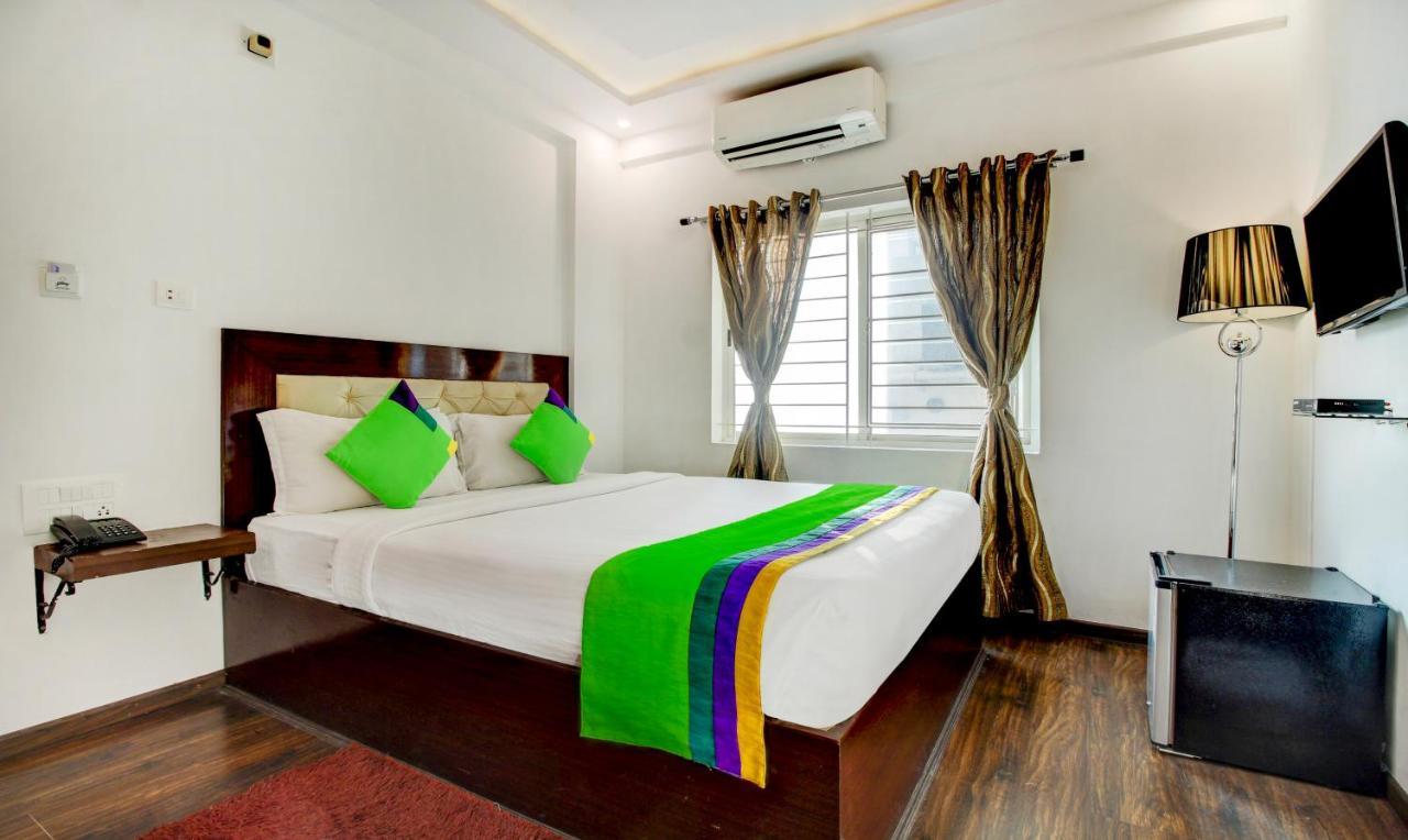 Treebo The Sai Leela Suites R T Nagar Bangalore Exterior foto