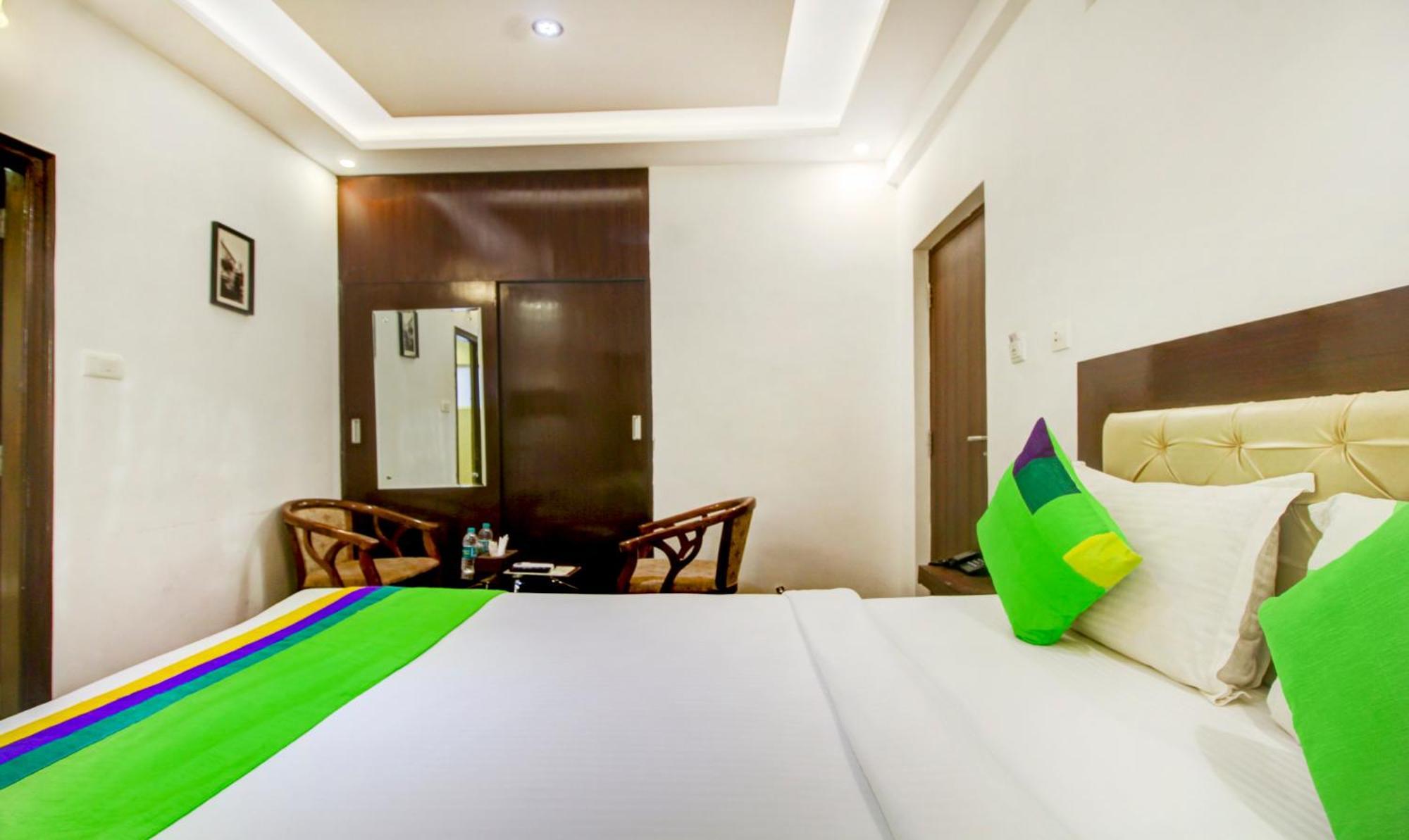 Treebo The Sai Leela Suites R T Nagar Bangalore Exterior foto